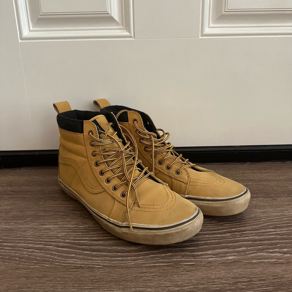 Vans Men's Brown High-Top Sneakers